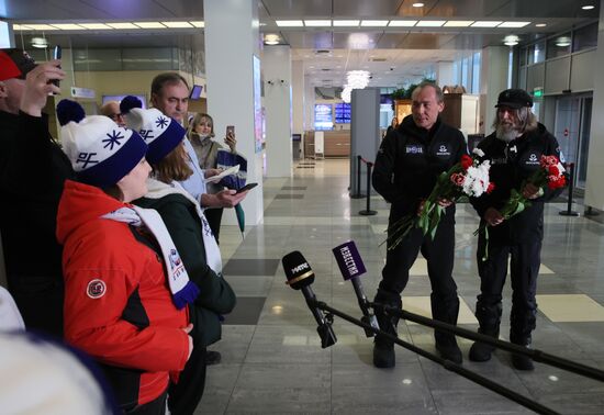 Прибытие в Москву Ф. Конюхова после рекордного полета на воздушном шаре