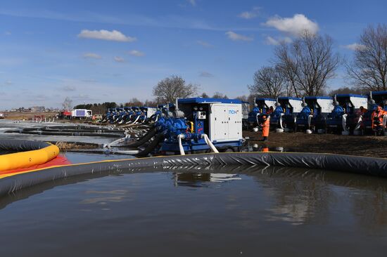Учения по предупреждению и ликвидации последствий паводков