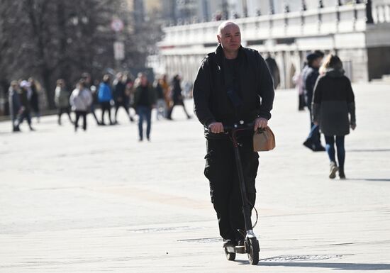 Весна в Москве