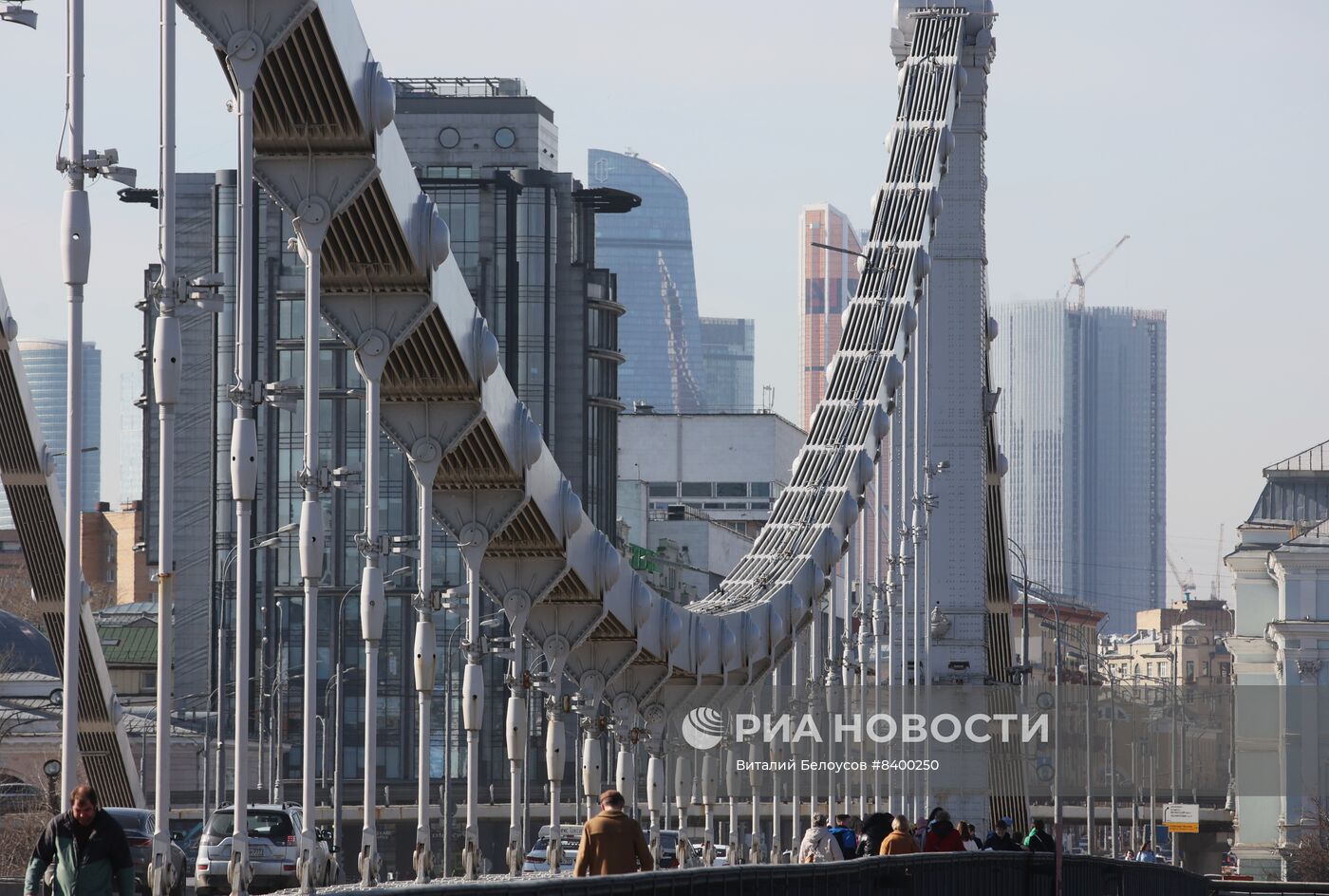 Весна в Москве