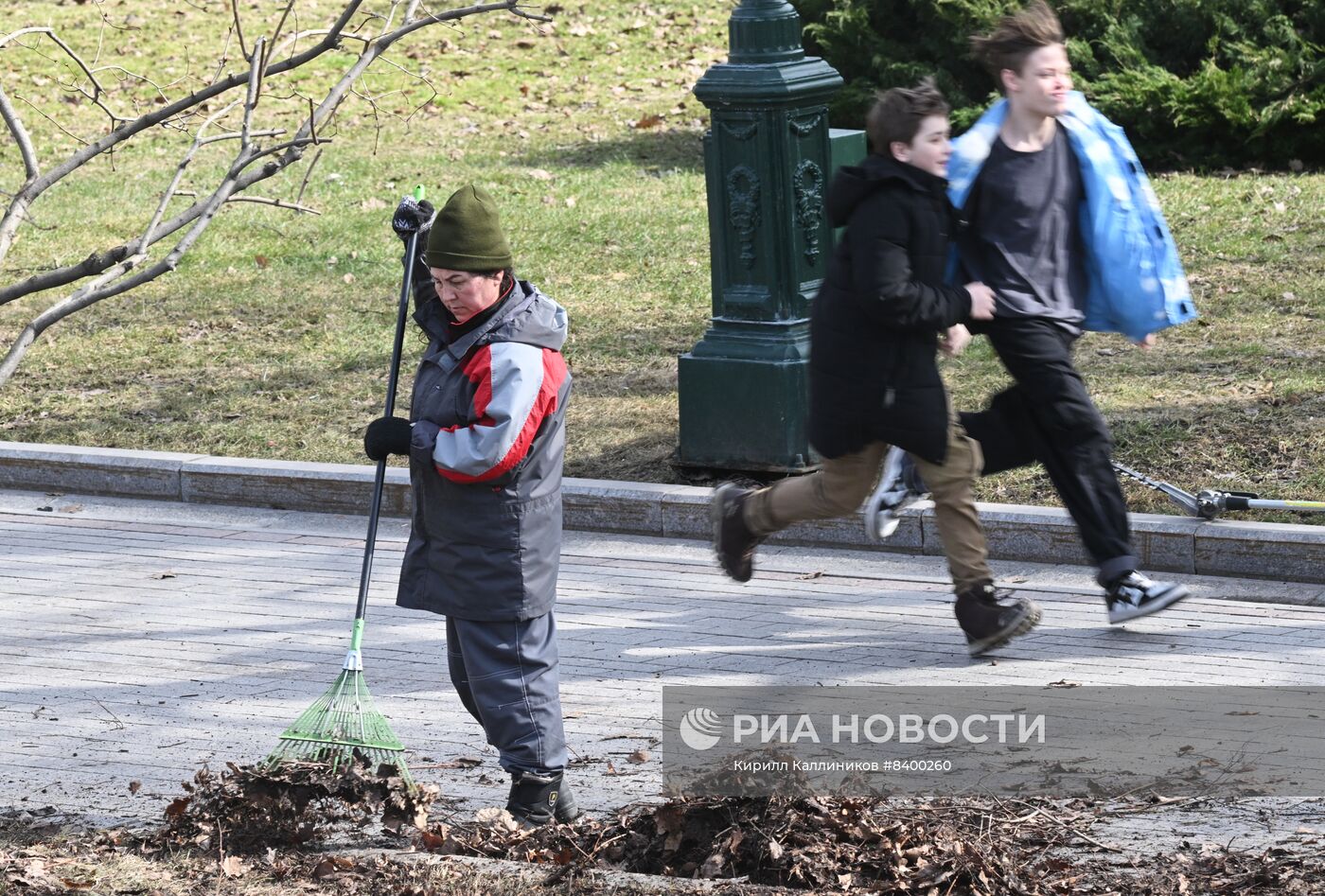 Весна в Москве