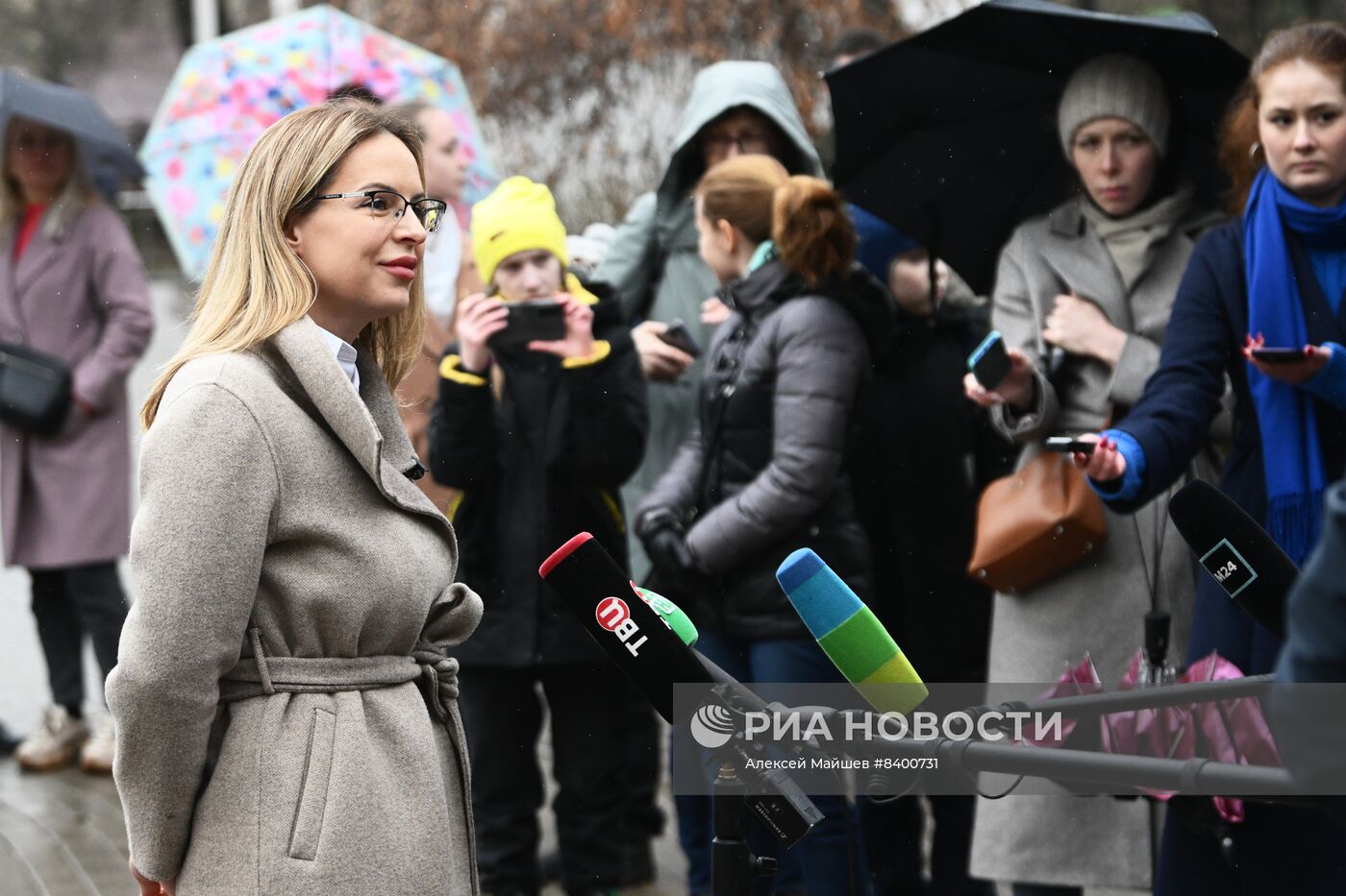 Медведи проснулись после зимней спячки в Московском зоопарке