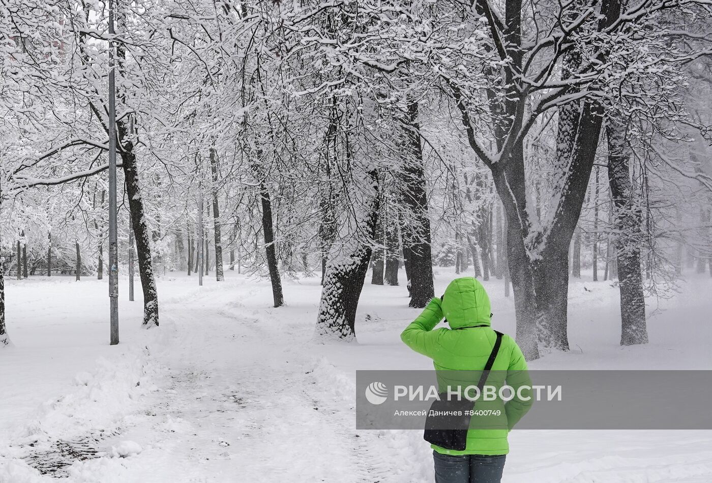 Весенний снегопад в Санкт-Петербурге