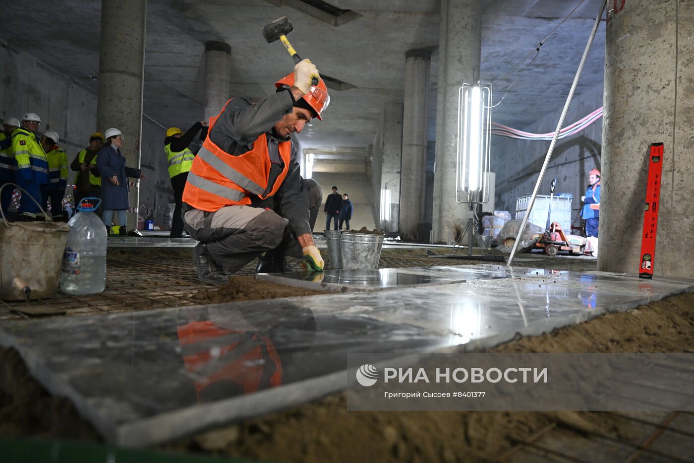 Строительство станции метро "Улица Генерала Тюленева"