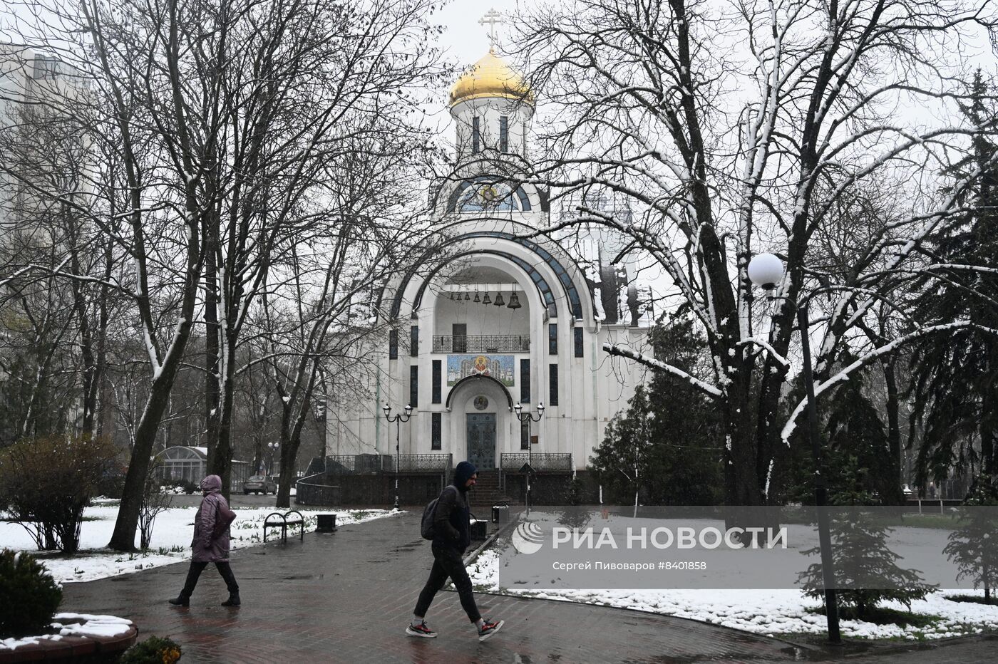 Весенний снегопад в Ростове-на-Дону