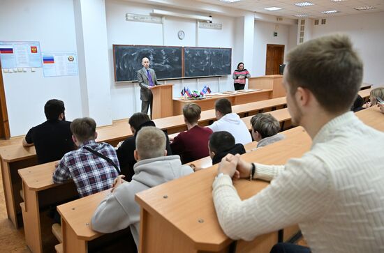 Акция "Герои среди нас" в ЛНР