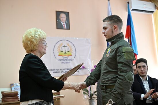 Акция "Герои среди нас" в ЛНР