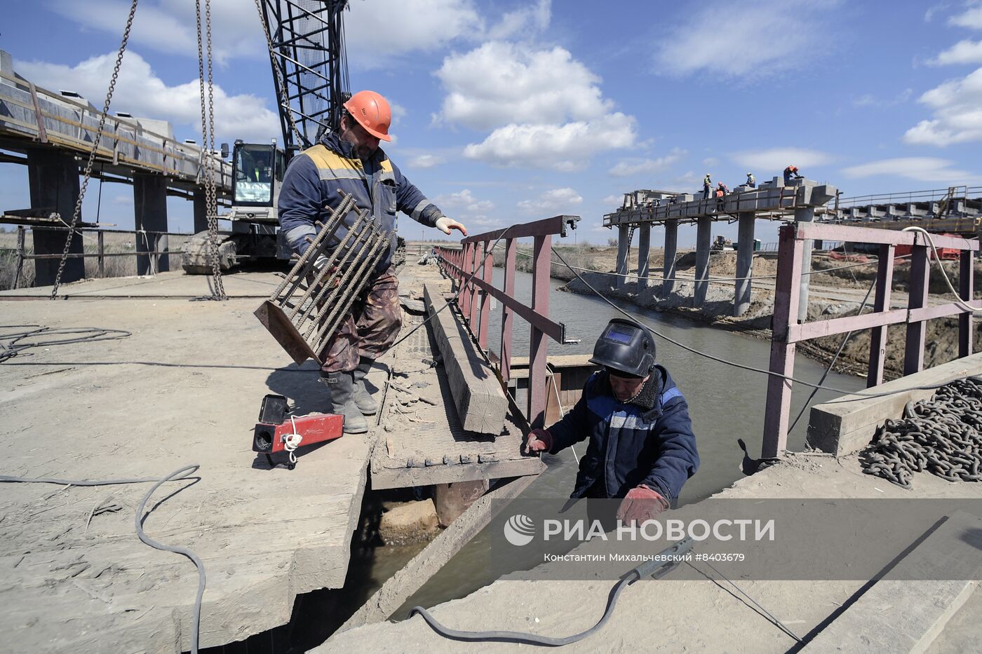 Строительство дальнего автодорожного подхода к Крымскому мосту в Краснодарском крае