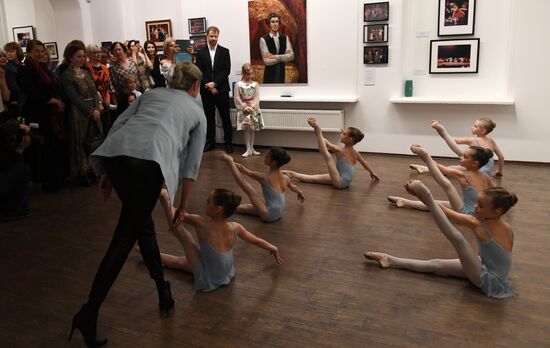 Выставка "Королева фуэте. Софья Головкина"