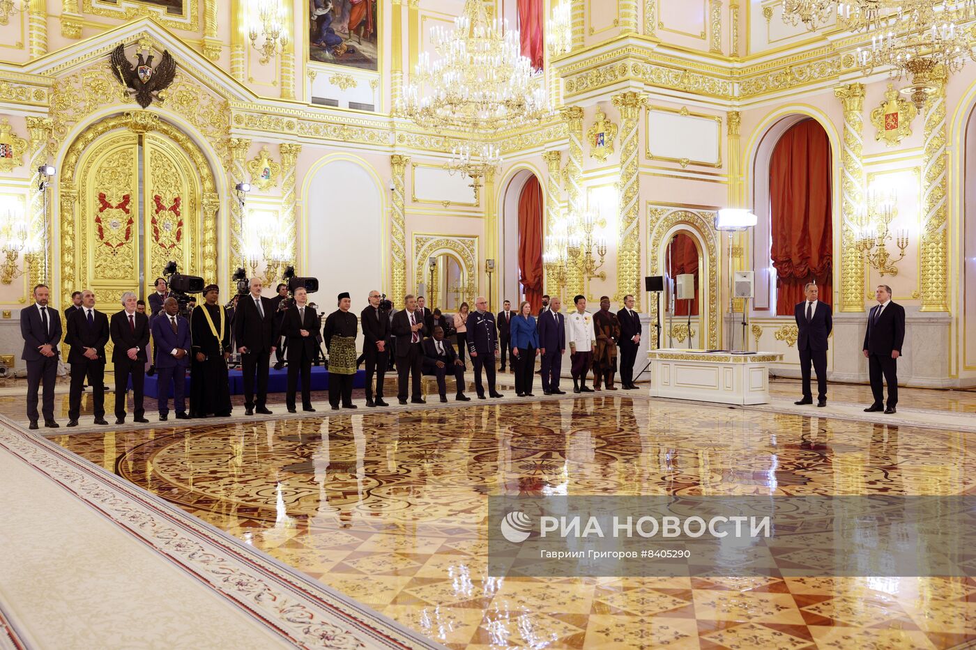 Президент РФ В. Путин принял верительные грамоты у вновь прибывших послов иностранных государств