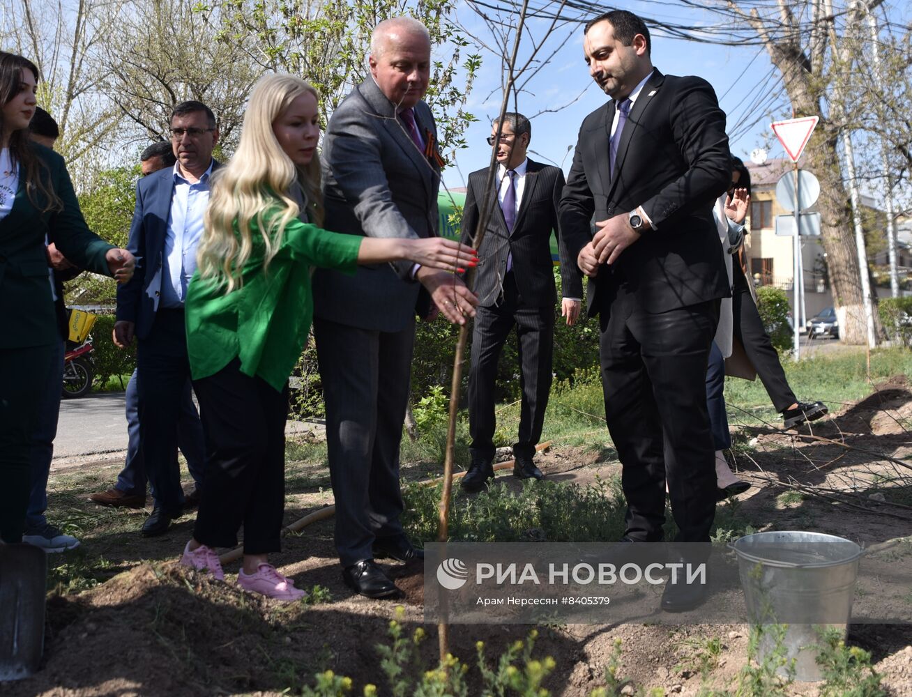 Акция "Сад памяти" в Ереване