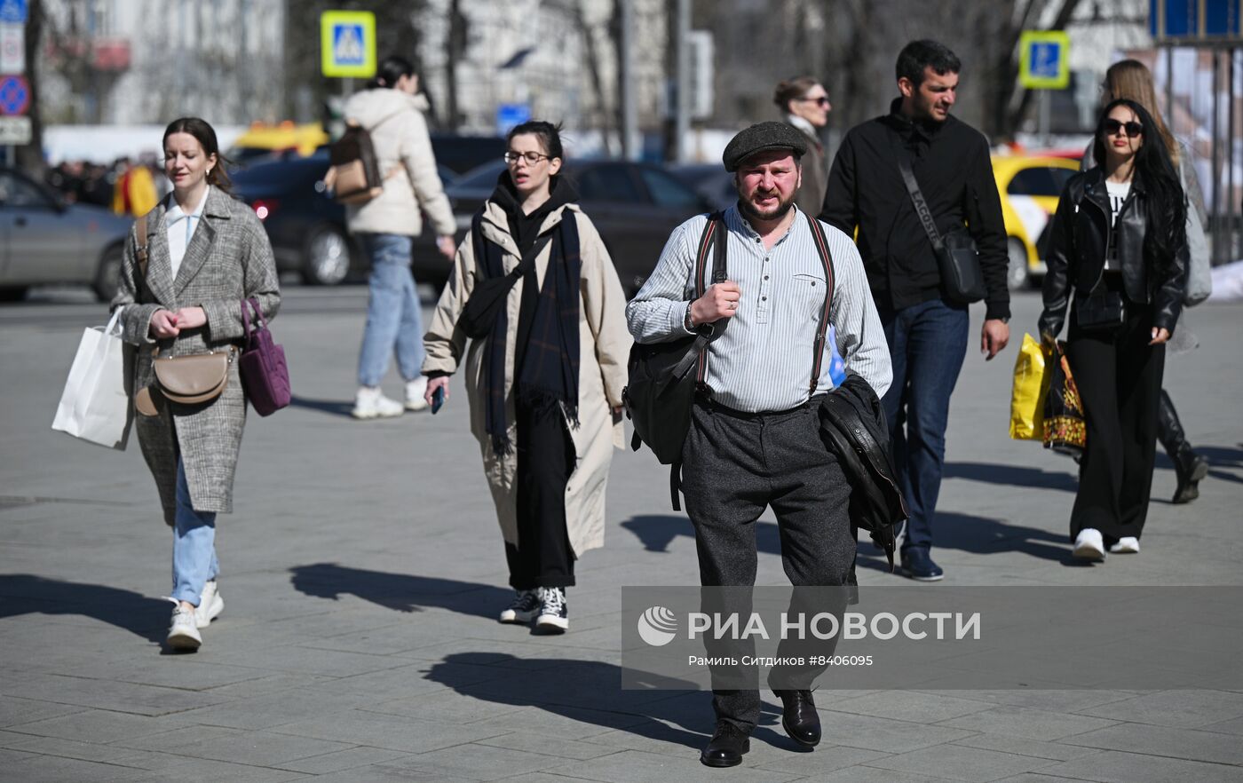 Теплая погода в Москве