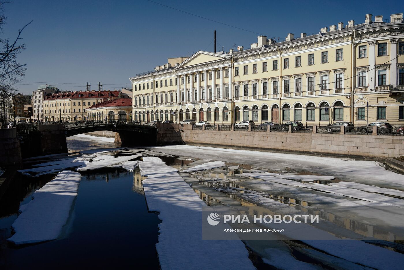 Весна в Санкт-Петербурге