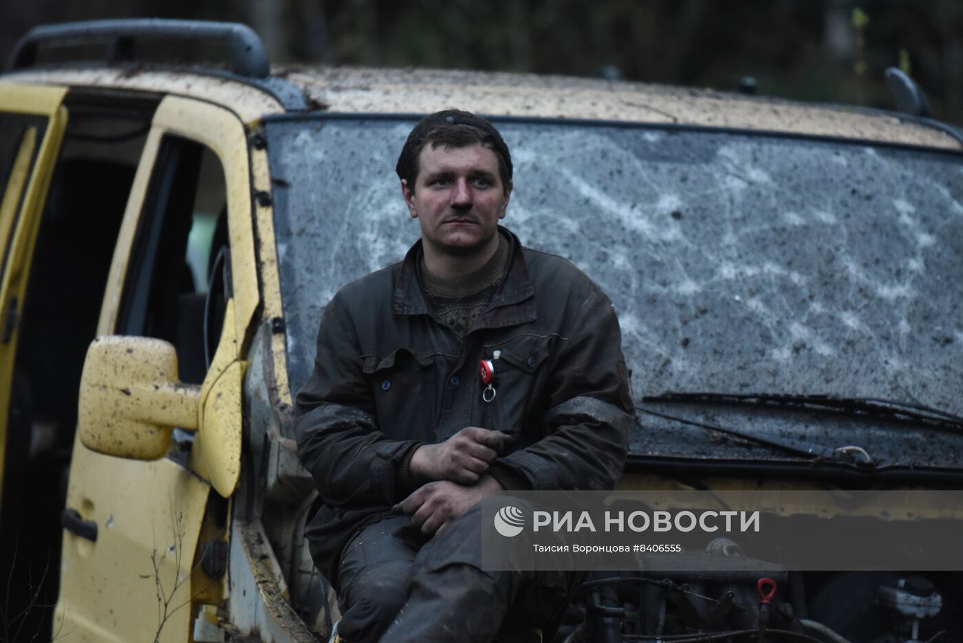 Последствия удара ВСУ по автопарку в Донецке