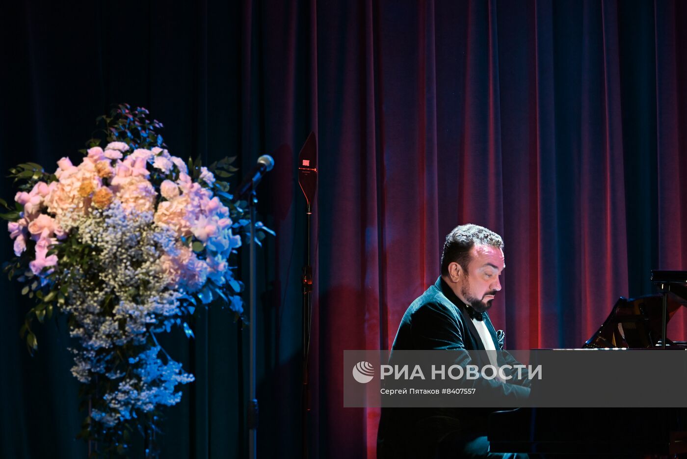 Юбилейный концерт заслуженной артистки России Ирины Костровой