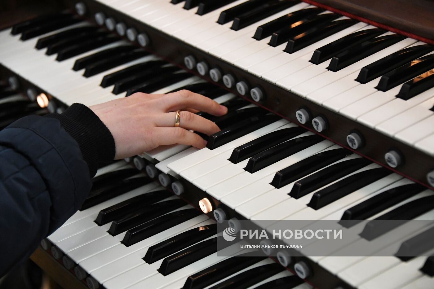 Празднование католической Пасхи в России