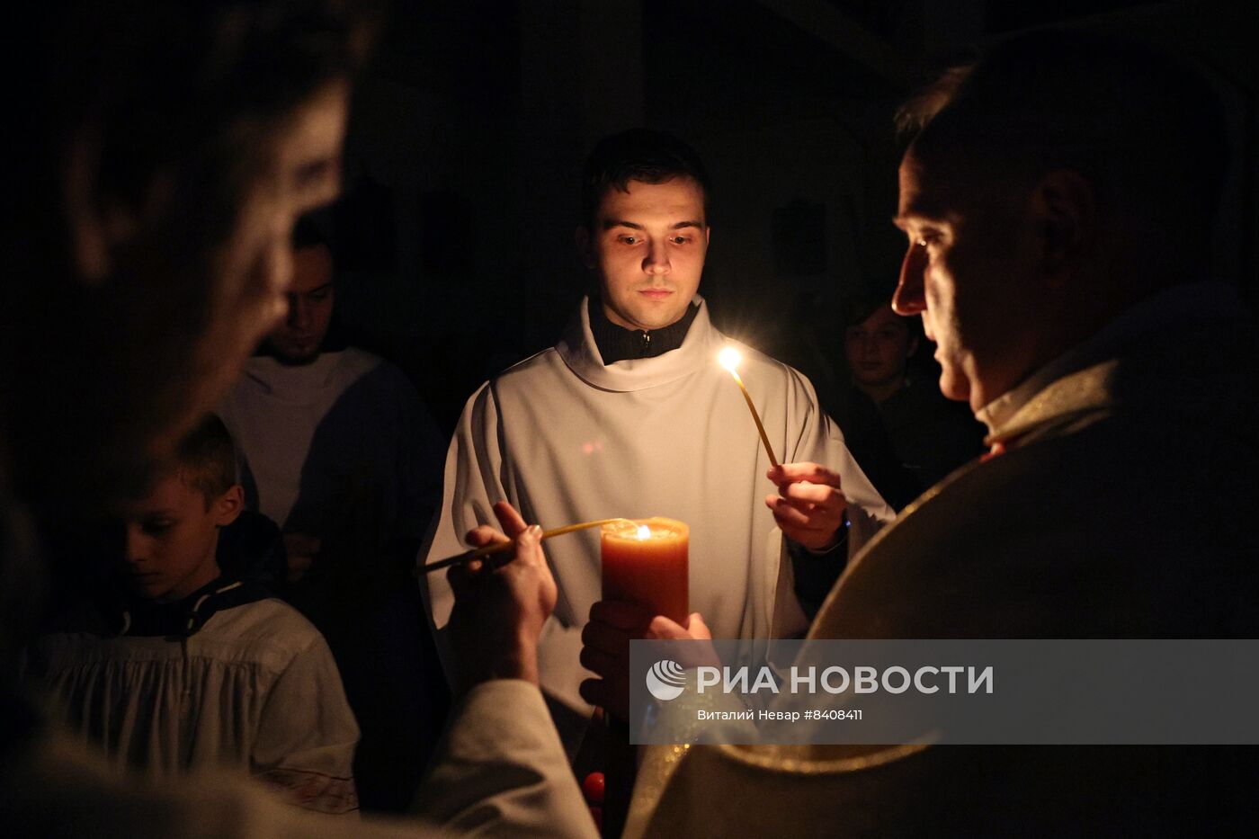 Празднование католической Пасхи в России