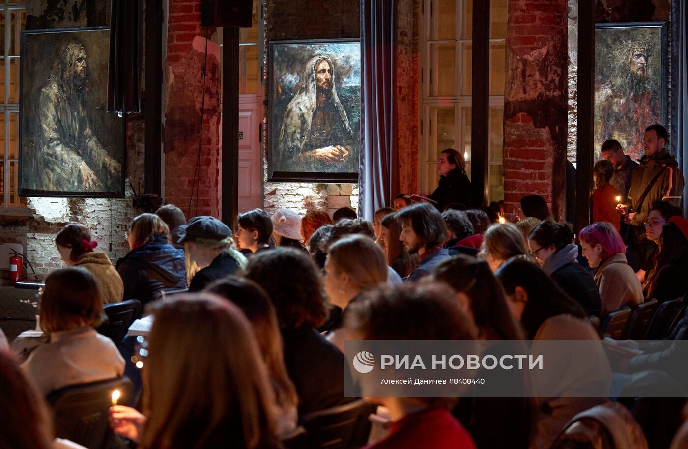 Празднование католической Пасхи в России