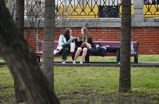 Весенняя погода в Москве