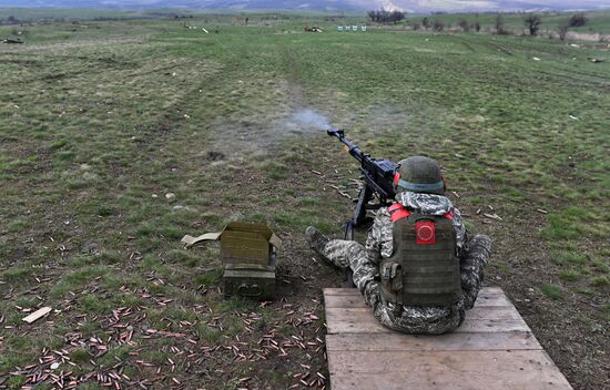 Боевая подготовка подразделений ВДВ на полигоне в зоне СВО