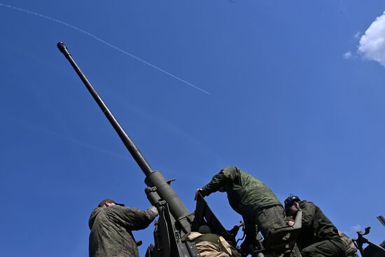 Боевая подготовка подразделений ВДВ на полигоне в зоне СВО