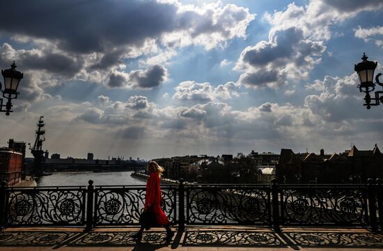 Весенняя погода в Москве