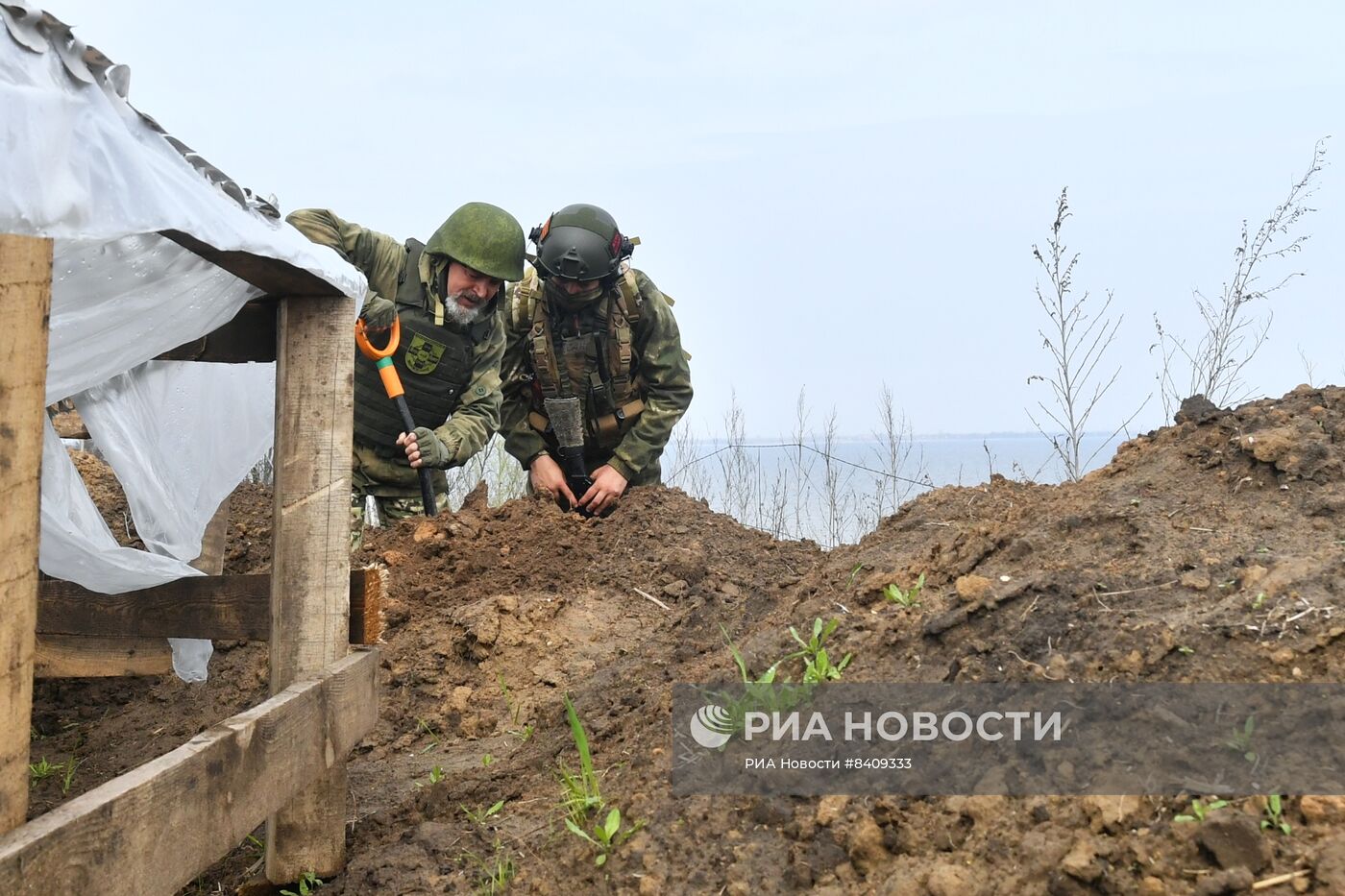 Работы поискового отряда по обнаружению останков в зоне СВО