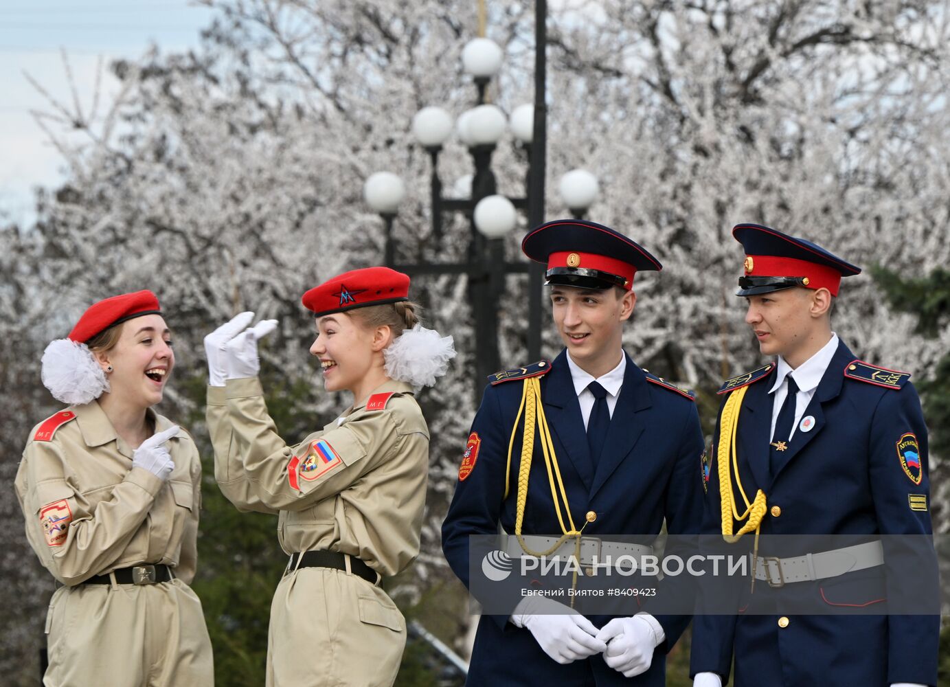 Патриотический митинг в Луганске