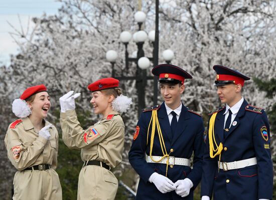 Патриотический митинг в Луганске