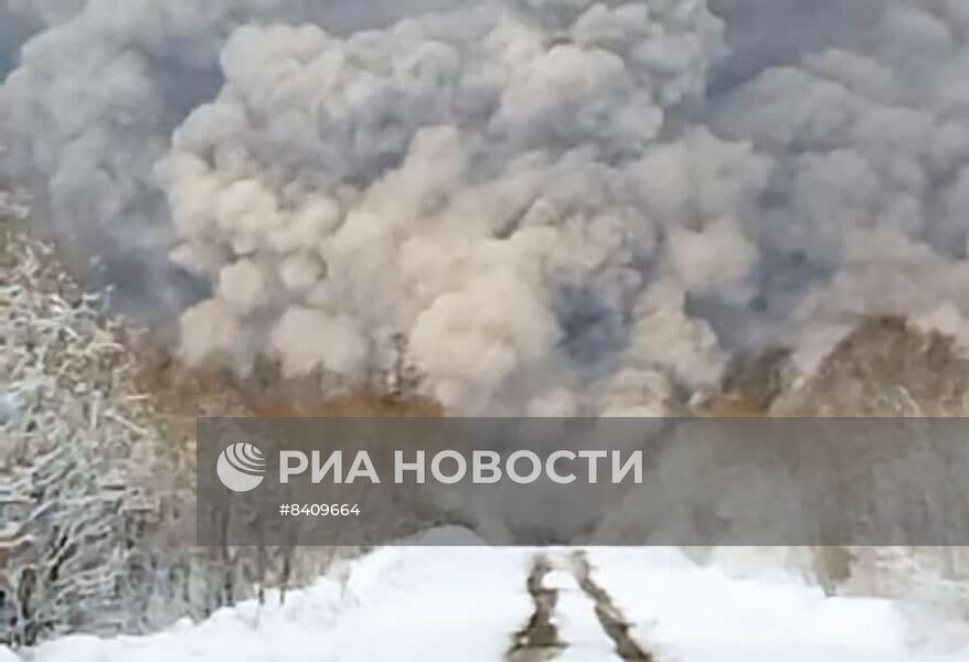 Извержение вулкана Шивелуч на Камчатке