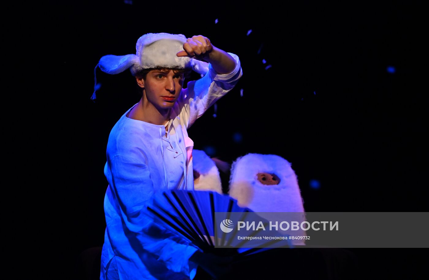 Спектакль "В начале было..." В Московском еврейском театре "Шалом"