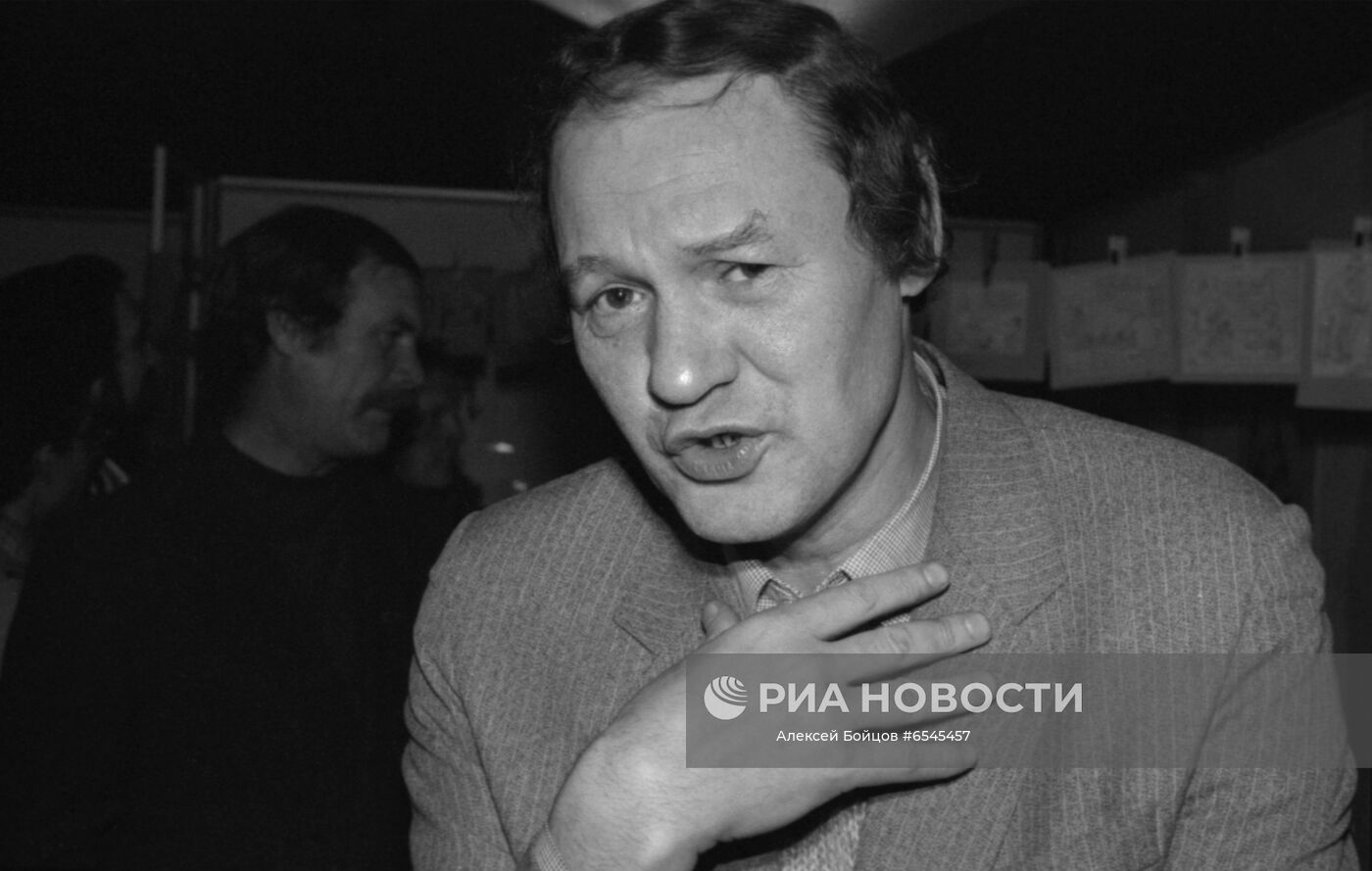 Художник-карикатурист Виталий Песков | РИА Новости Медиабанк