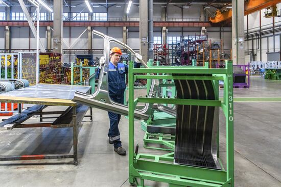 Открытие завода ООО \"Альфа Автоматив Техноложиз\" | РИА Новости Медиабанк