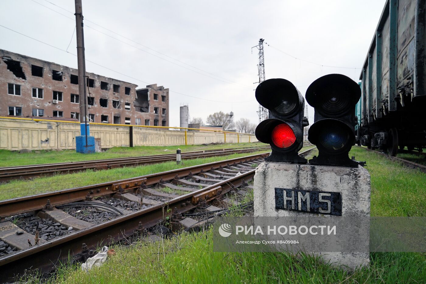 Восстановление железнодорожного вокзала в Мариуполе