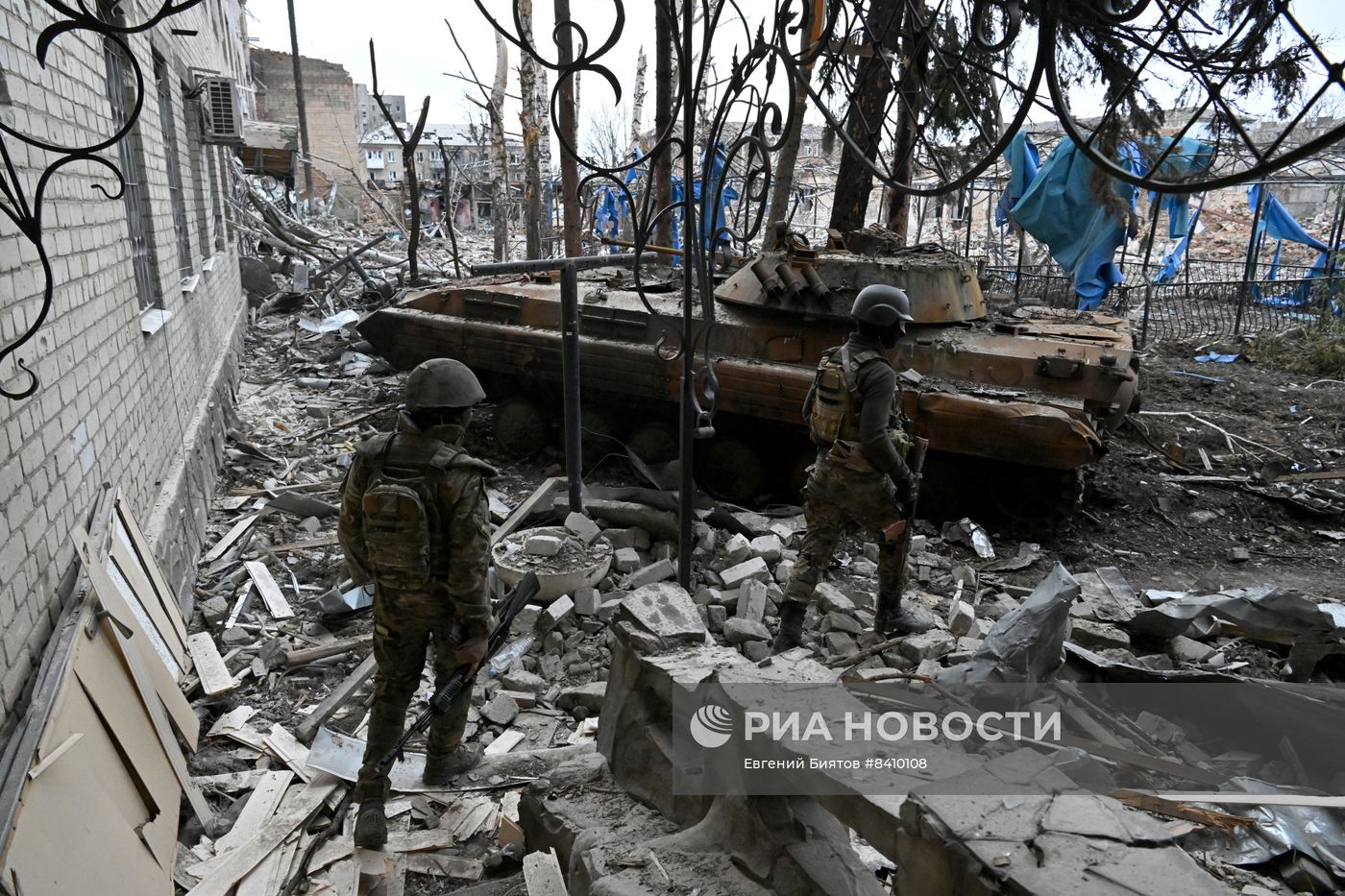 Бойцы группы Вагнера в центре Артемовска