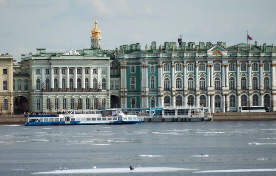 Весна в Санкт-Петербурге