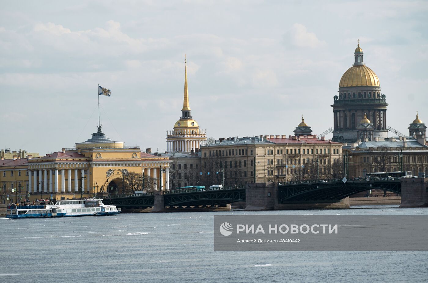 Весна в Санкт-Петербурге