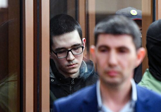 Оглашение приговора обвиняемому в массовом убийстве И. Галявиеву в Казани