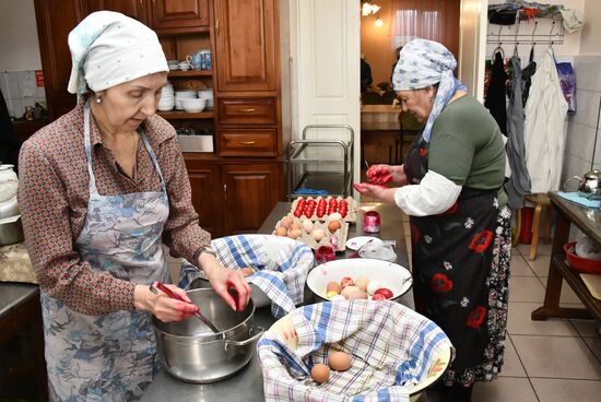 Подготовка к празднованию Пасхи в монастыре Всех святых в Забайкальском крае 