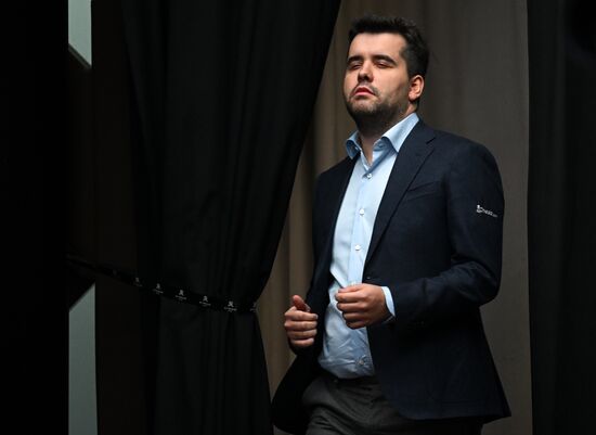 Шахматы. Матч за звание чемпиона мира. Четвертая партия