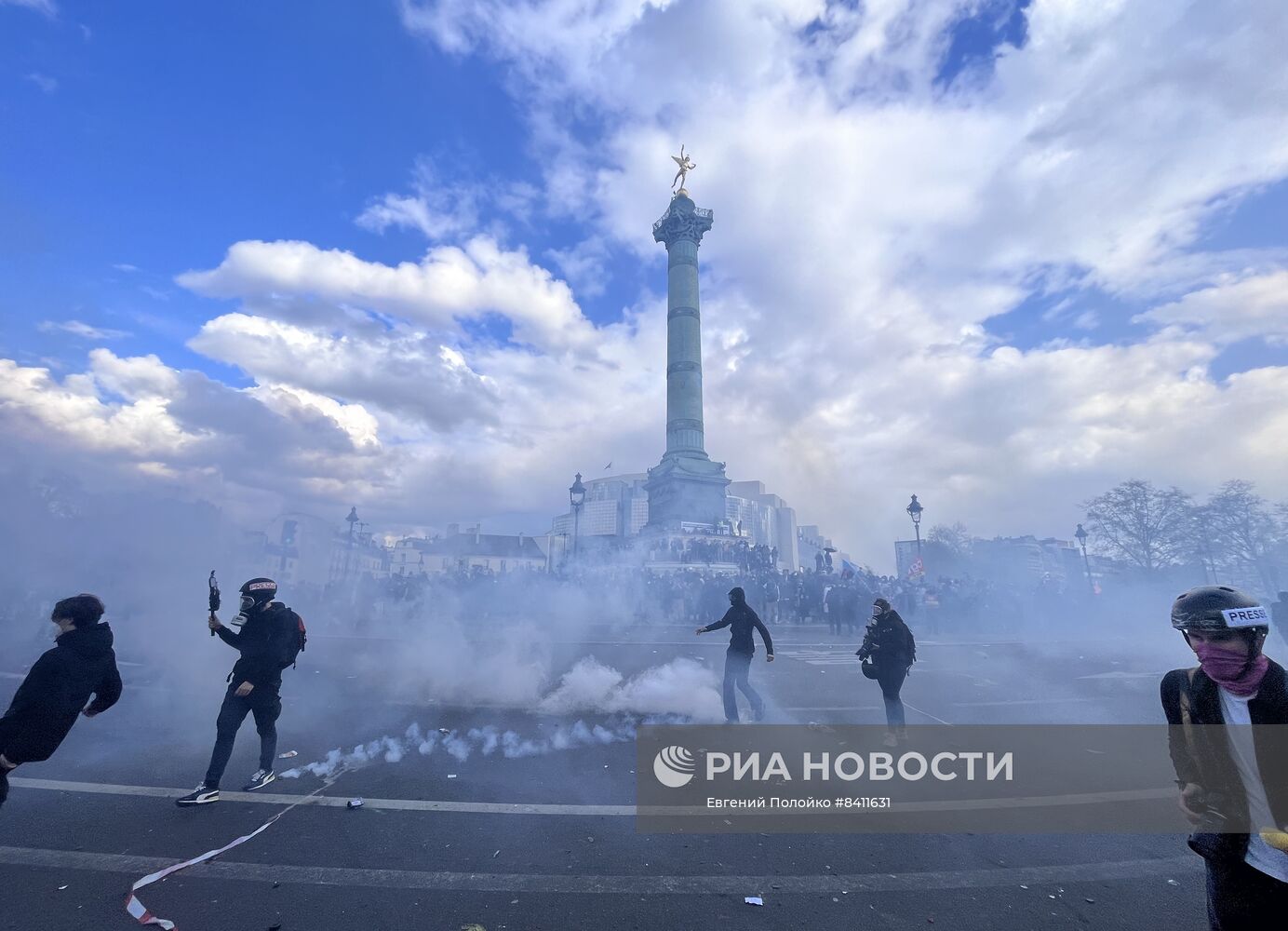 Протесты против пенсионной реформы в Париже