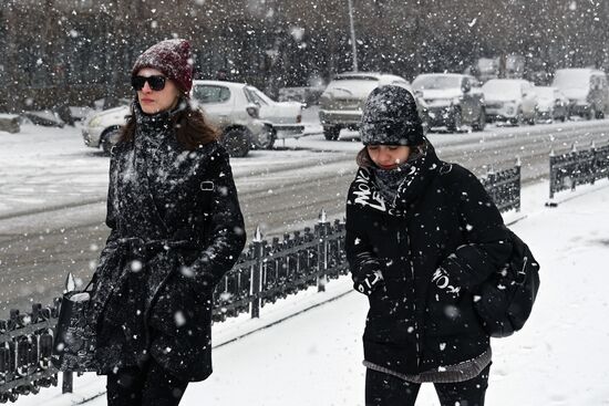Апрельский снегопад в Новосибирске