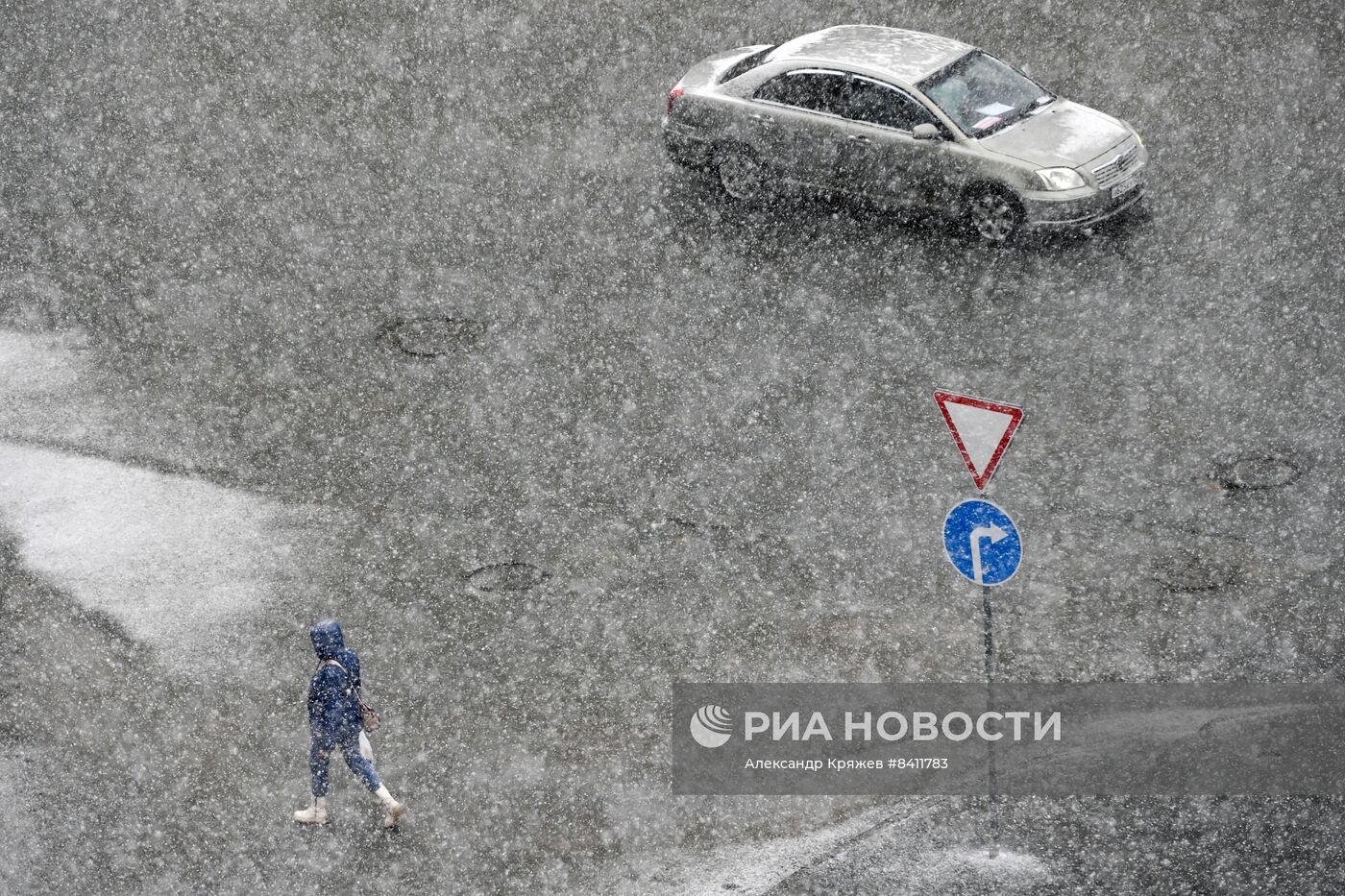 Апрельский снегопад в Новосибирске