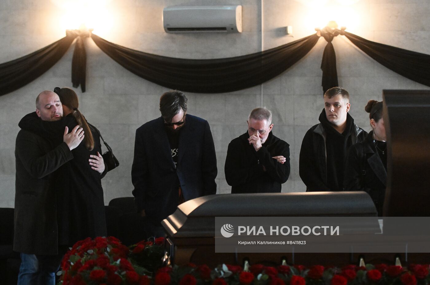 Церемония прощания с писателем Эдуардом Багировым