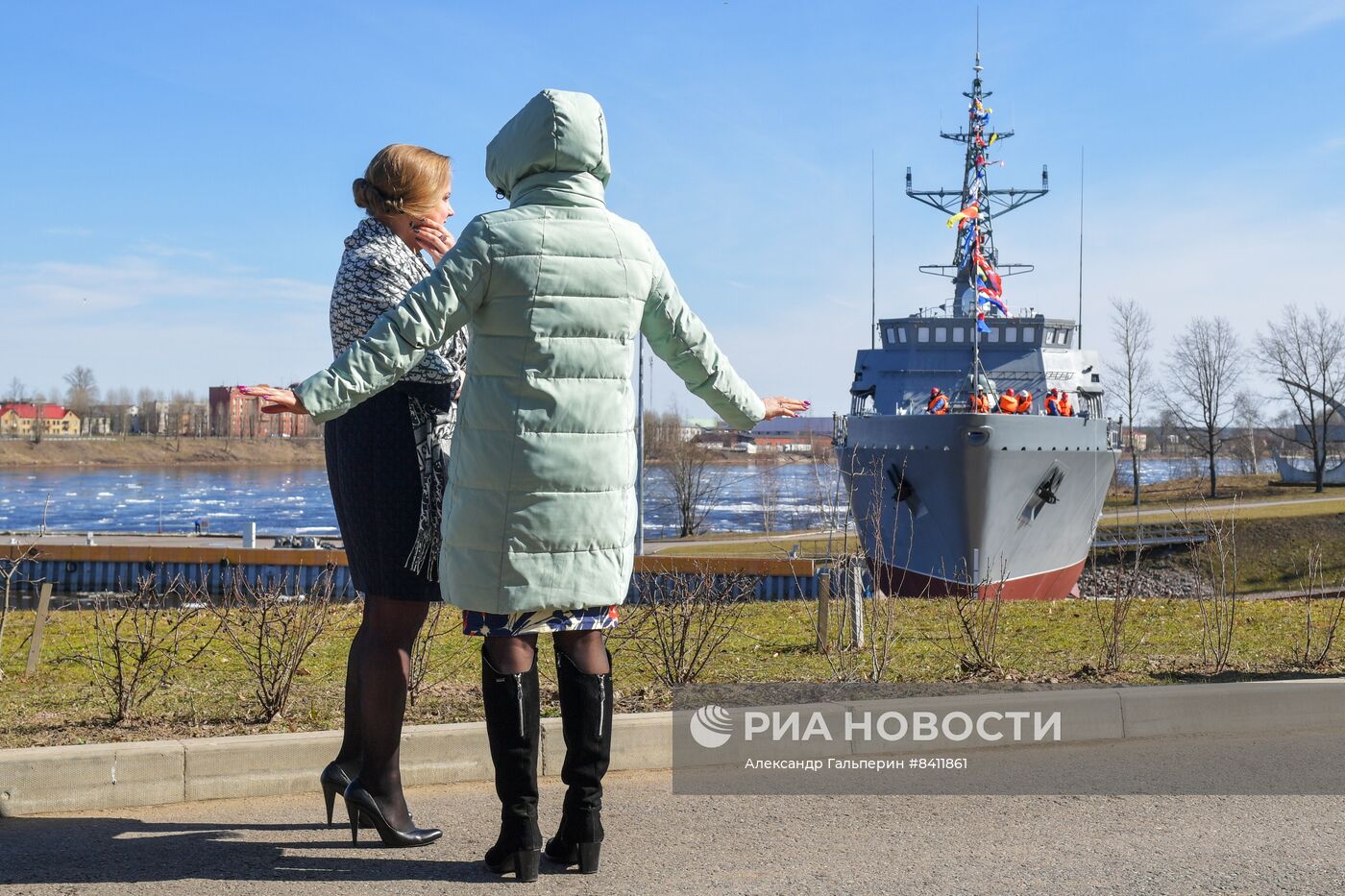 Спуск на воду корабля "Лев Чернявин" в Санкт-Петербурге