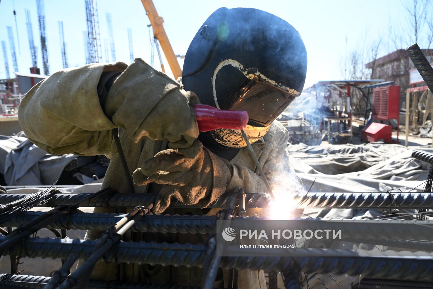 Строительство станции метро "Физтех" в Москве