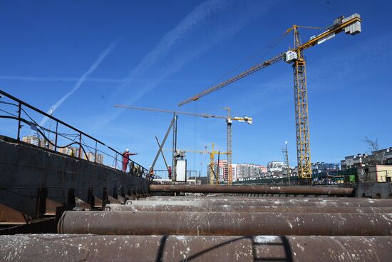 Строительство станции метро "Физтех" в Москве