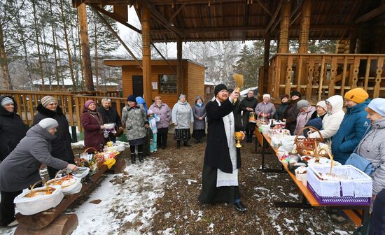 Освящение пасхальных куличей и яиц