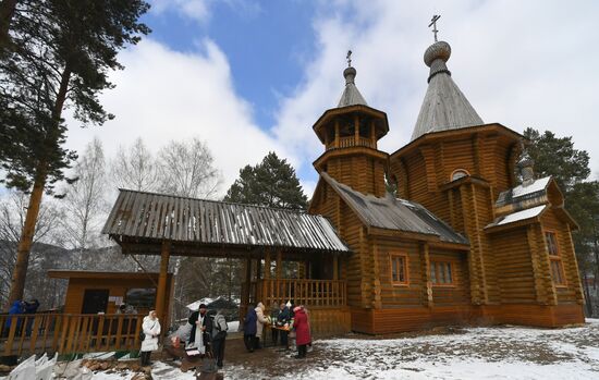 Освящение пасхальных куличей и яиц