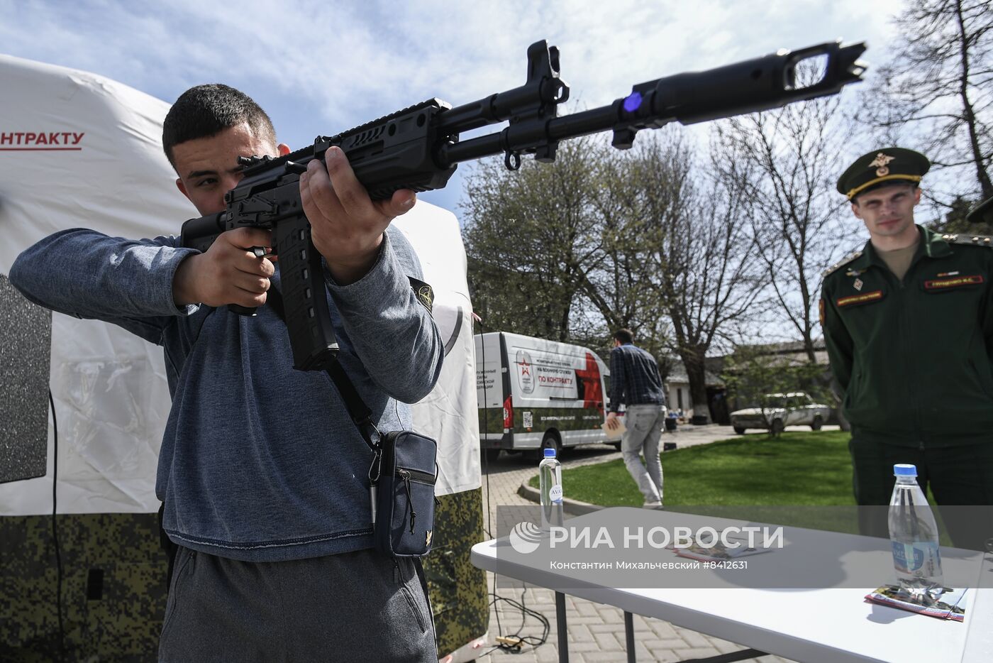 Пункт отбора на военную службу по контракту в Симферополе